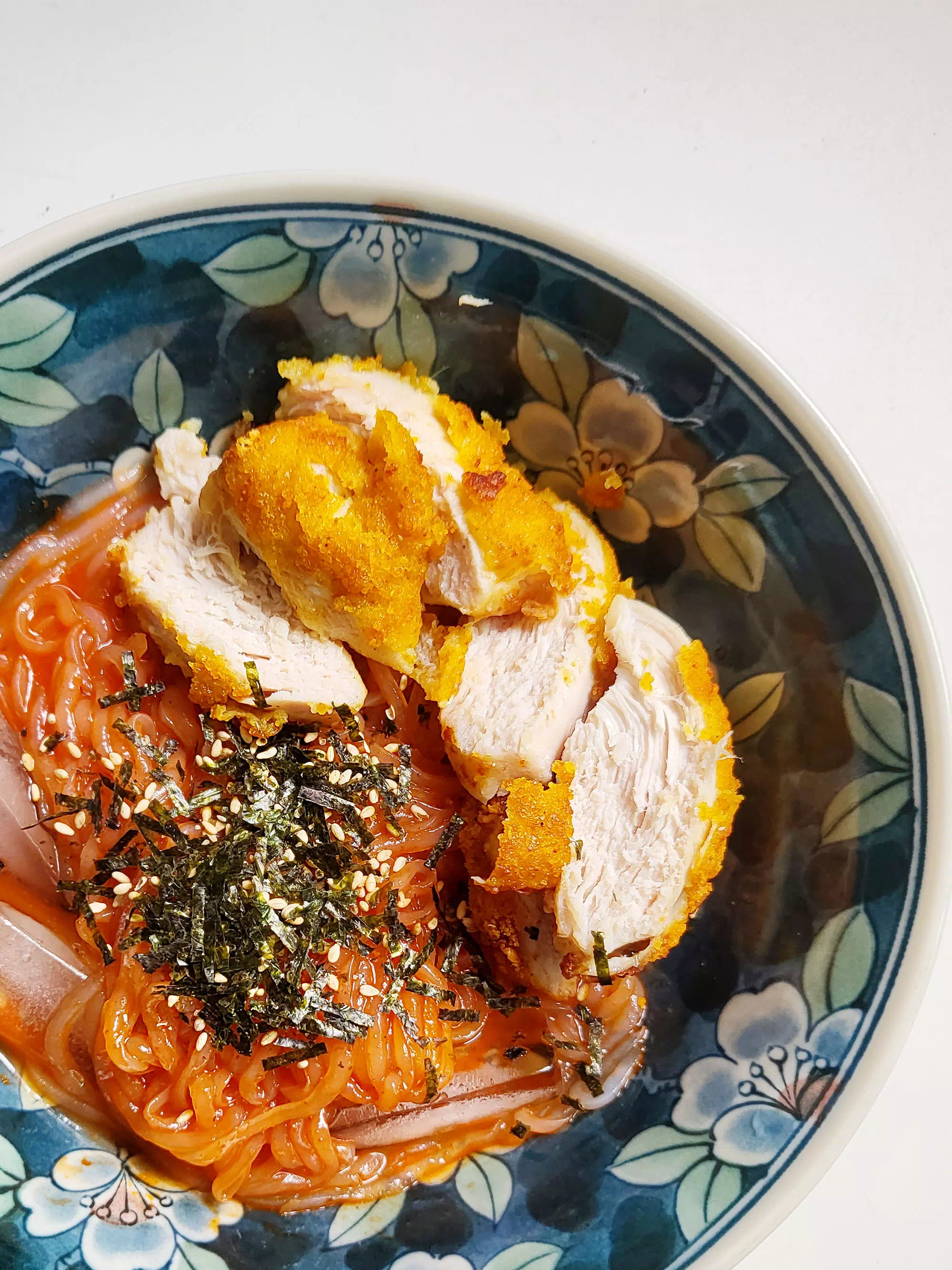 윤기나는 곤약면