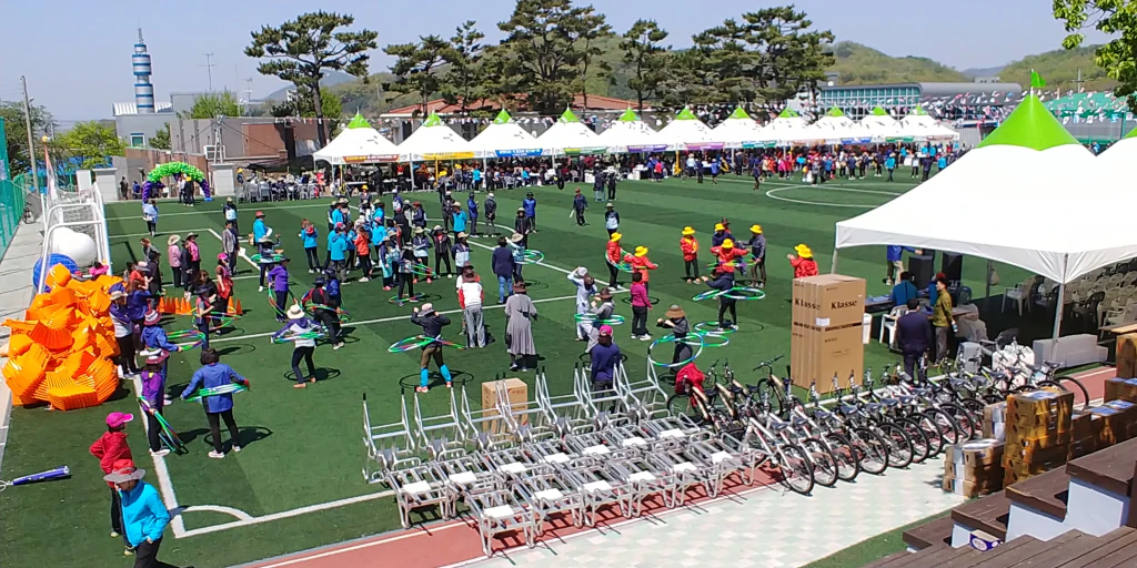 운동회를 기억하게 한 면민의 날, 강진 땡벌이 울려 퍼진 새우젓축제 — 강화도에서 보낸 축제의 날들 3