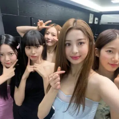 르세라핌-셀카-4