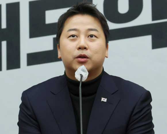 장예찬 프로필 나이 고향 학력 직업 여론조사