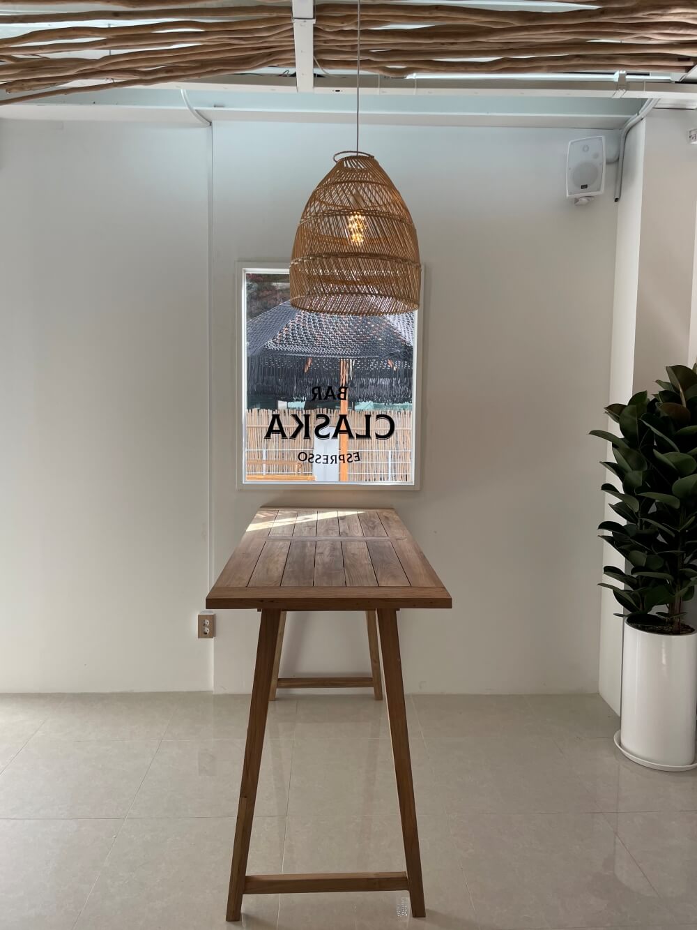 클라스카-에스프레소바-스탠딩-좌석