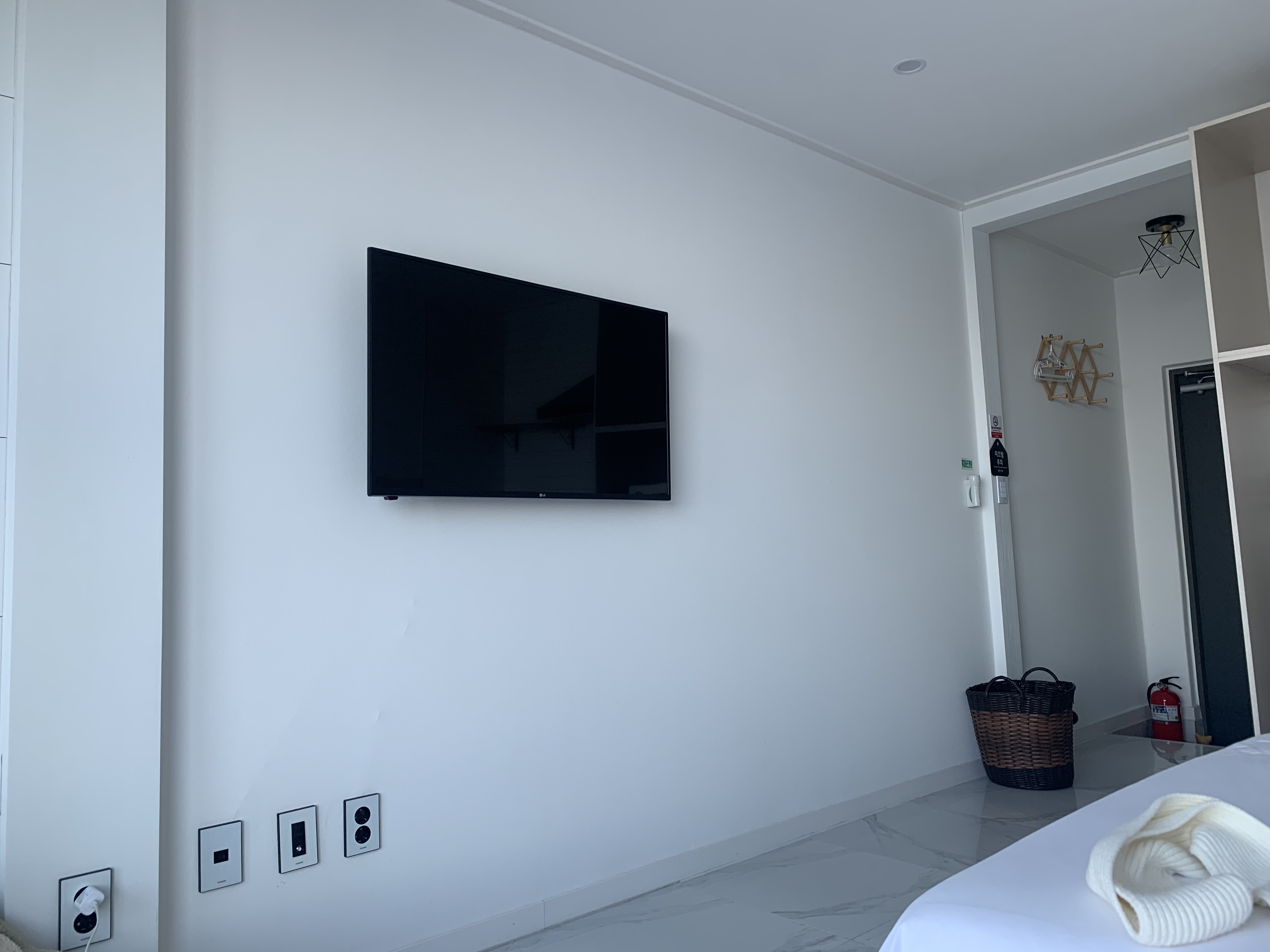 묵호 오션뷰 숙소 어달을담다 후기🌊 통창뷰에 청결까지 완벽한 펜션 추천!