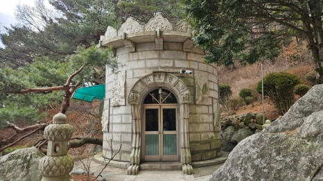 서울 승가사 : 보물과 전설이 머무는 천년의 하늘 정원 서울 근교 조선시대 4대 사찰