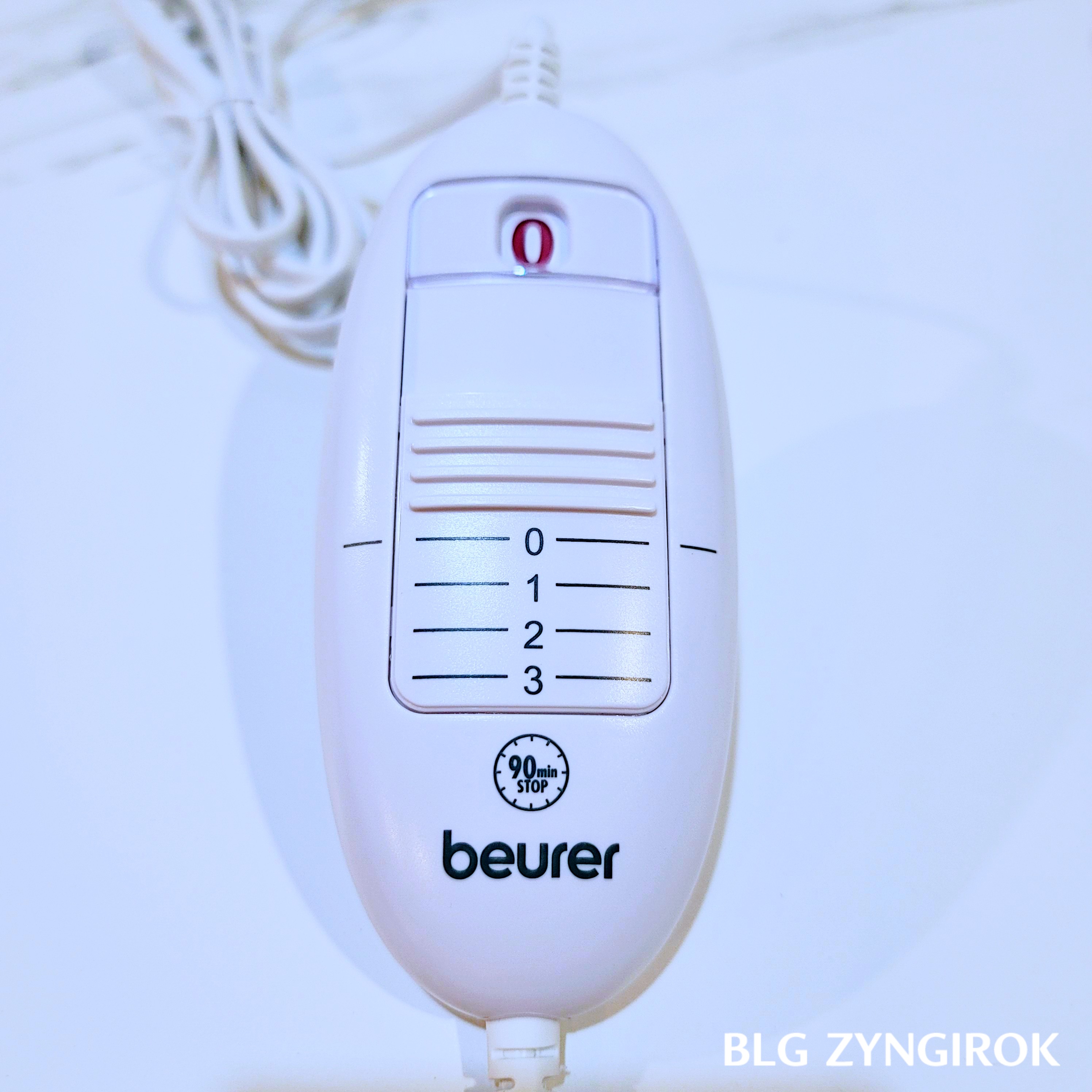 독일 Beurer 히트패드 0단 스위치 모습이다.