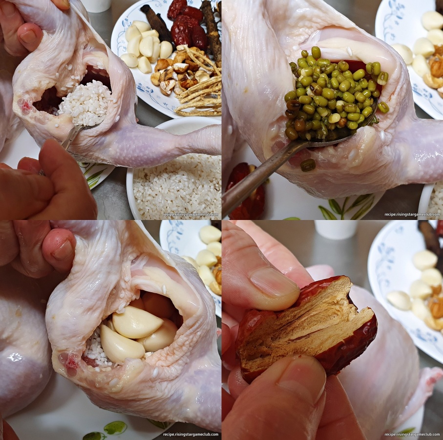 삼계탕에 들어갈 닭 배에 찹쌀, 녹두, 마늘, 대추를 채우는 사진