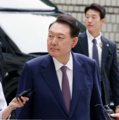 박억수 특검보와 윤석열