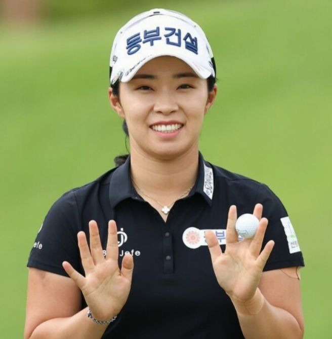 김수지 프로 골프선수 오로라월드 챔피언십 준우승! 나이, 프로필 및 1타 차 역전 스코어카드 정밀 분석