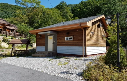 축령산숲속의집