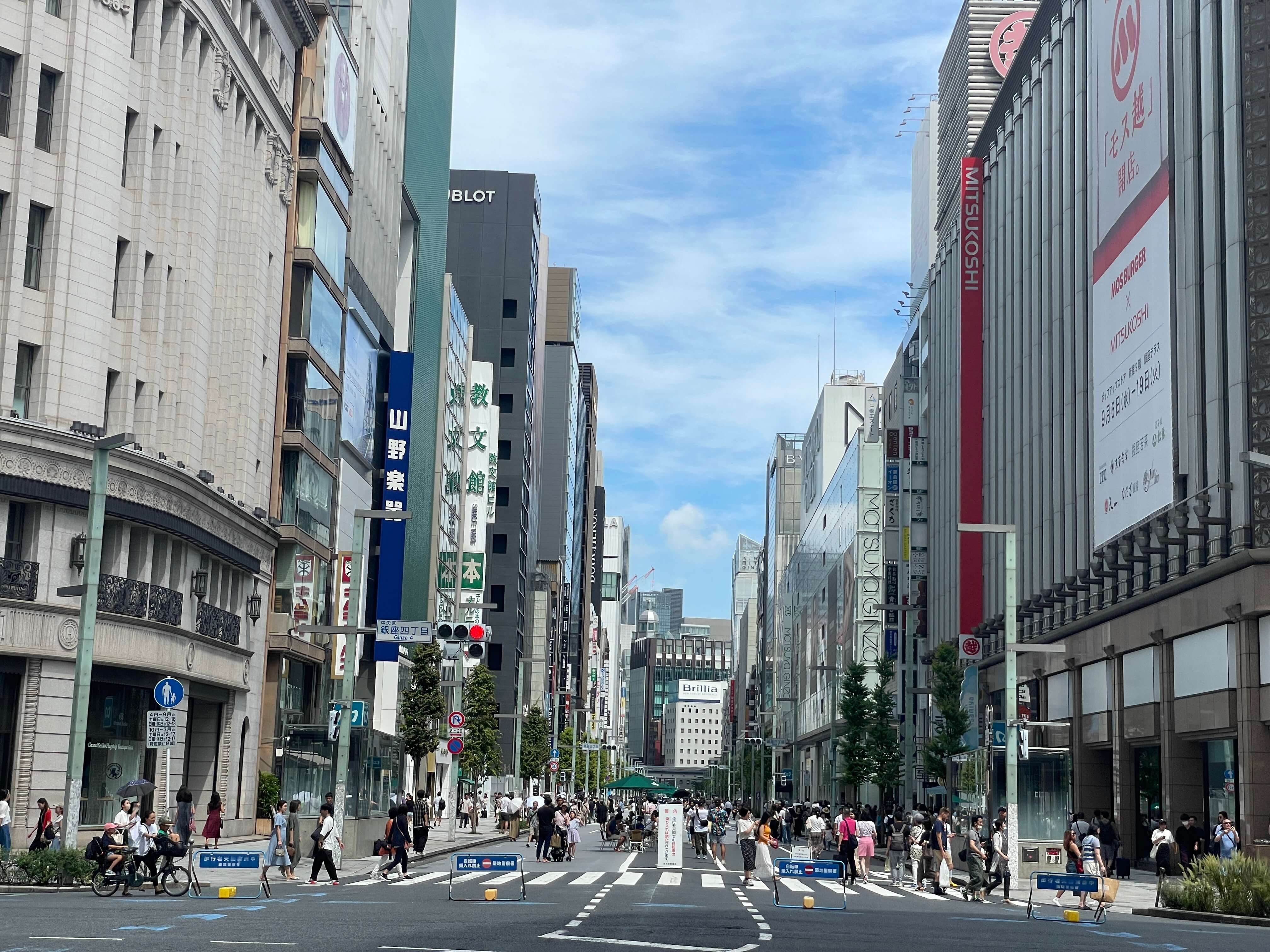 도쿄 여행 가이드: 숨겨진 명소부터 필수 맛집까지