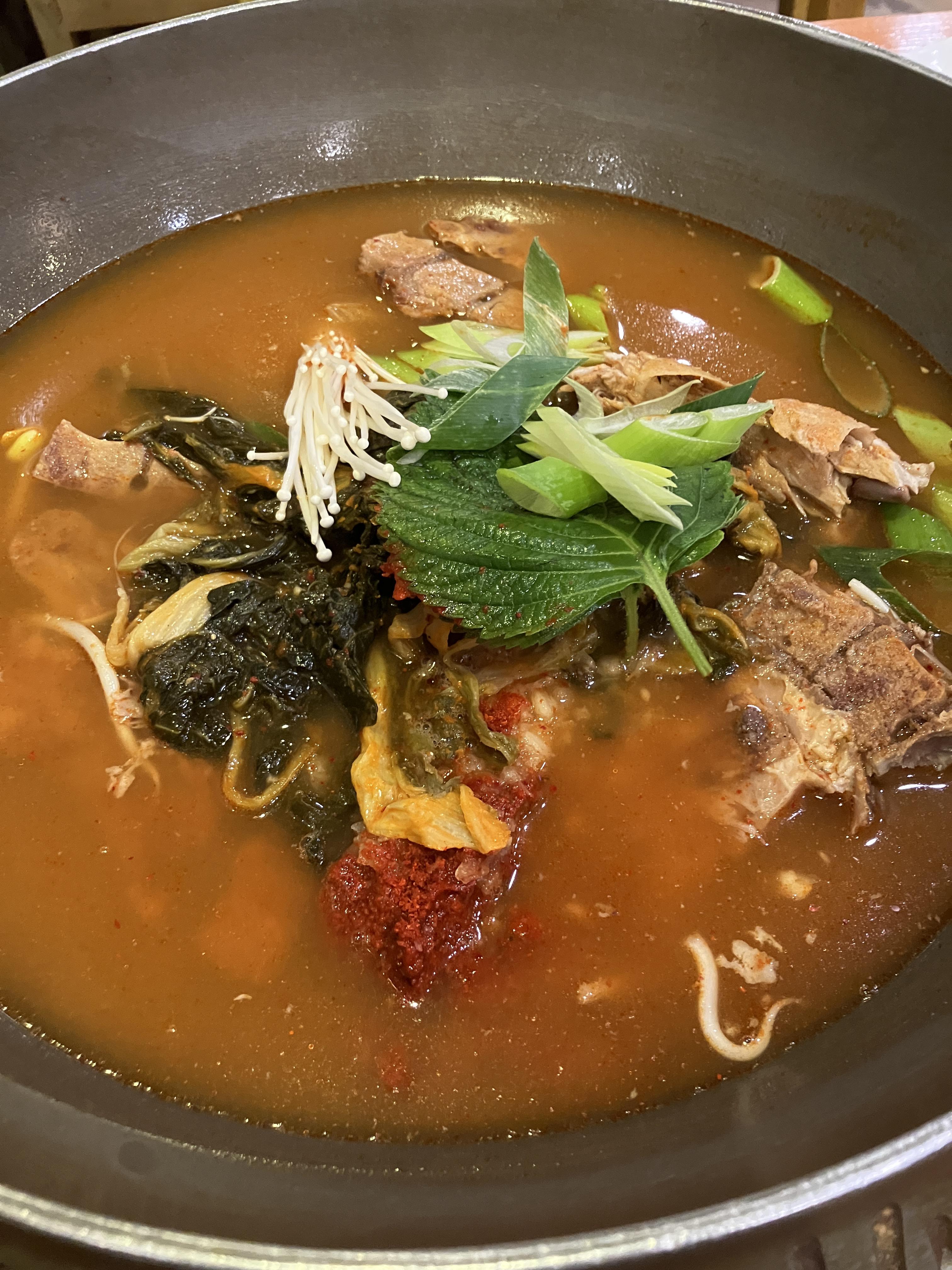 이바돔감자탕의 얼큰감자탕