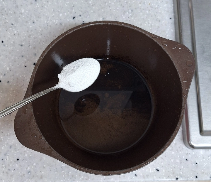 냄비-탔을-때-과탄산소다-넣는-사진