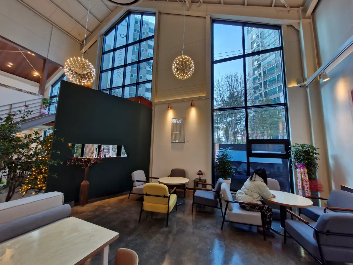 카페 내부 사진 4