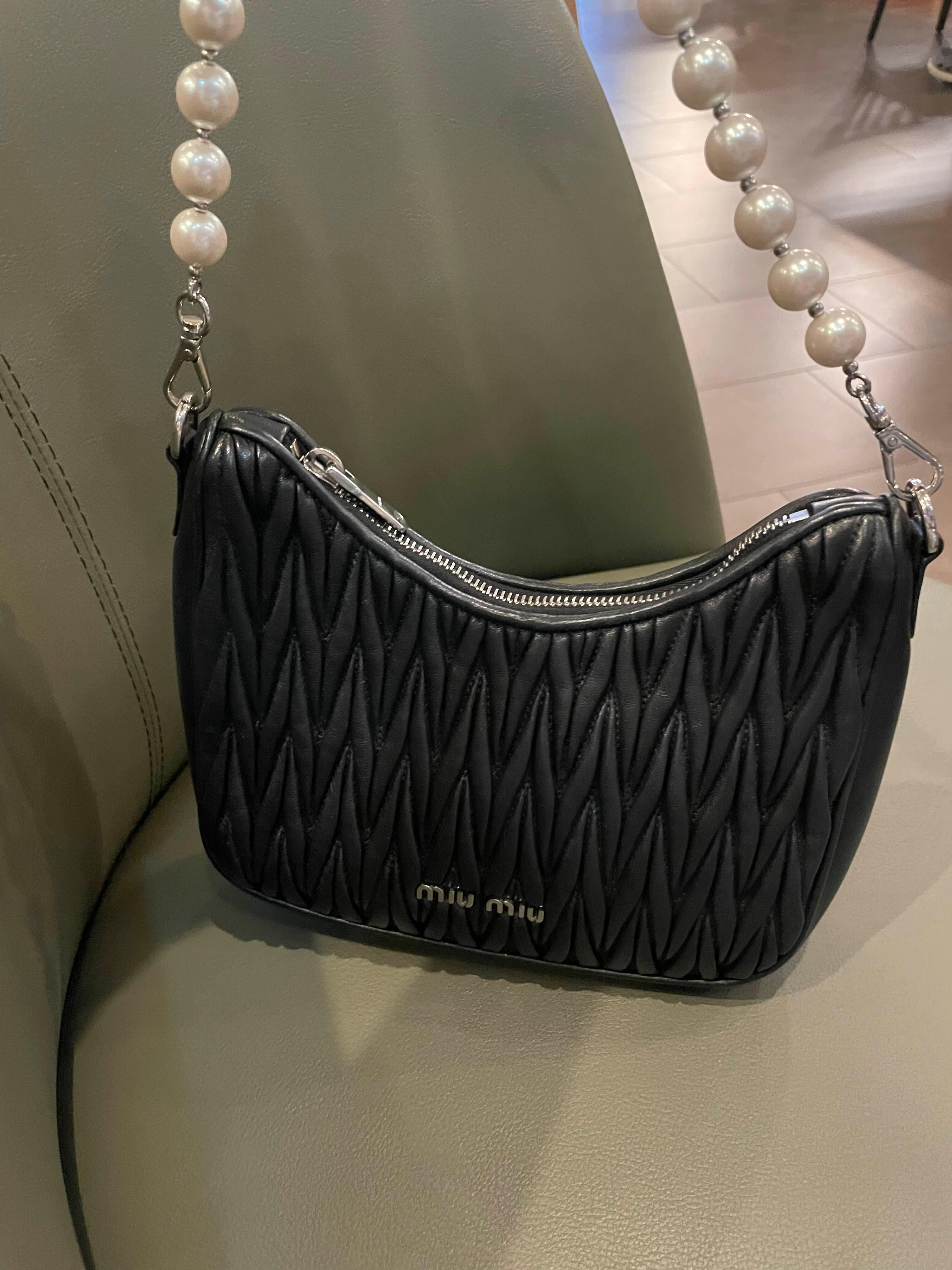 명품 가방 미우미우 호보백