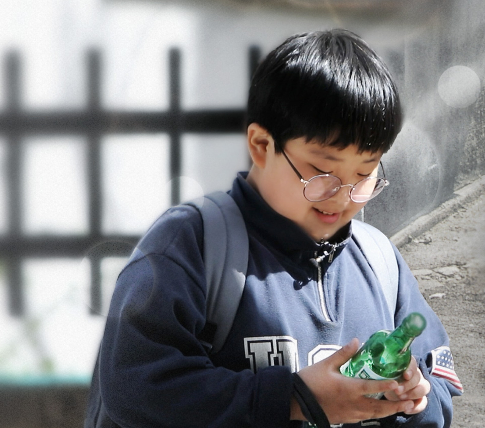 할머니를 위해 빈병 줍는 12살 제동이 썸네일