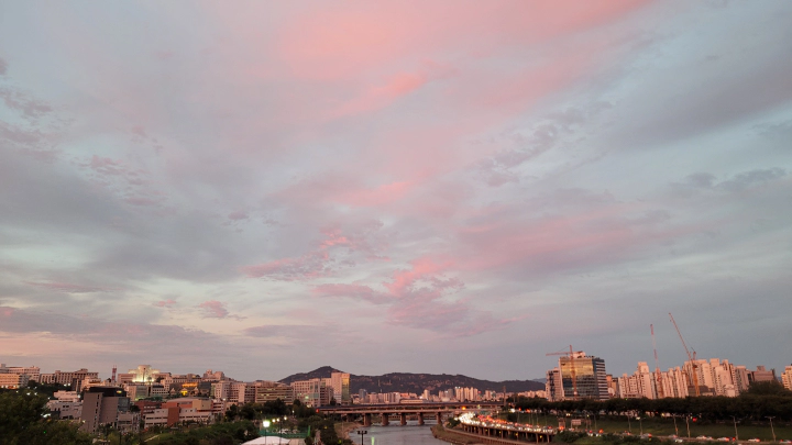 중랑천 하늘 위 저녁노을