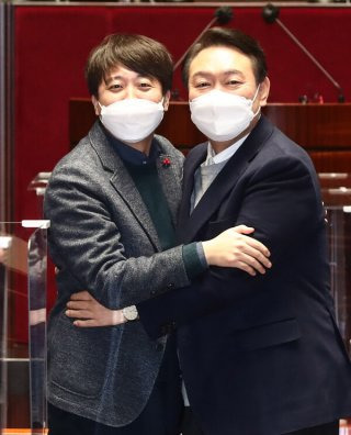 양두구육 윤석열 이준석