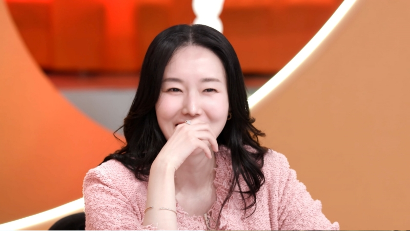 배우 이정현: 연기, 음악, 그리고 연출까지 섭렵한 다재다능한 아티스트