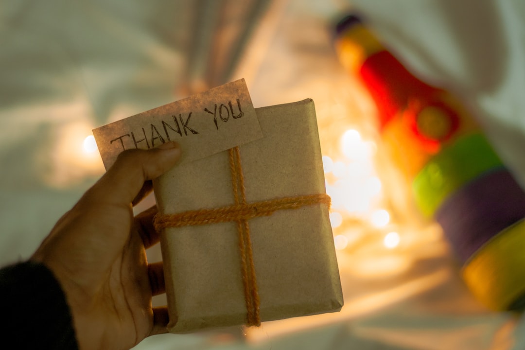 답례품 → thank-you gift