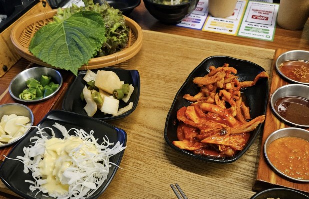 서울 강동구 천호 족발 맛집 &amp;#124; 2TV 생생정보 [장사의 신] &lsquo;산더미 마늘족발&rsquo; 진정한 족발 강동천호본점 
