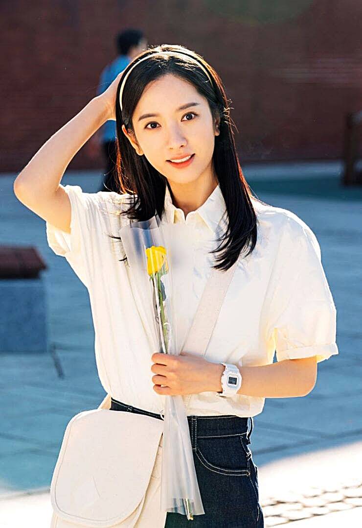 가수-겸-배우-김지연