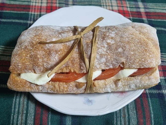 성심당 카프레제 샌드위치