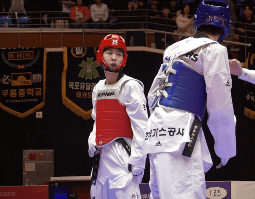 박태준 선수 사진