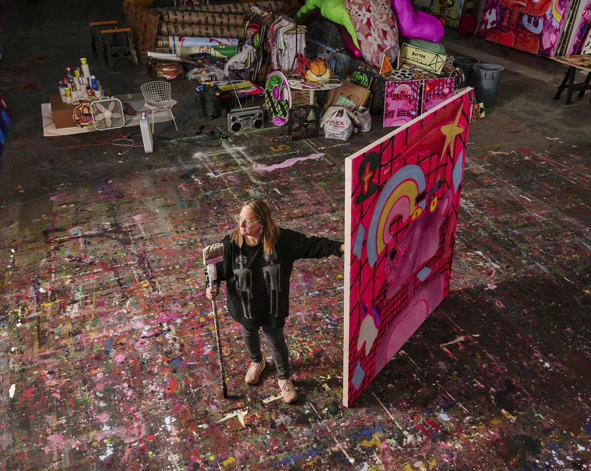 캐서린 번하트（Katherine Bernhardt）、 작업실