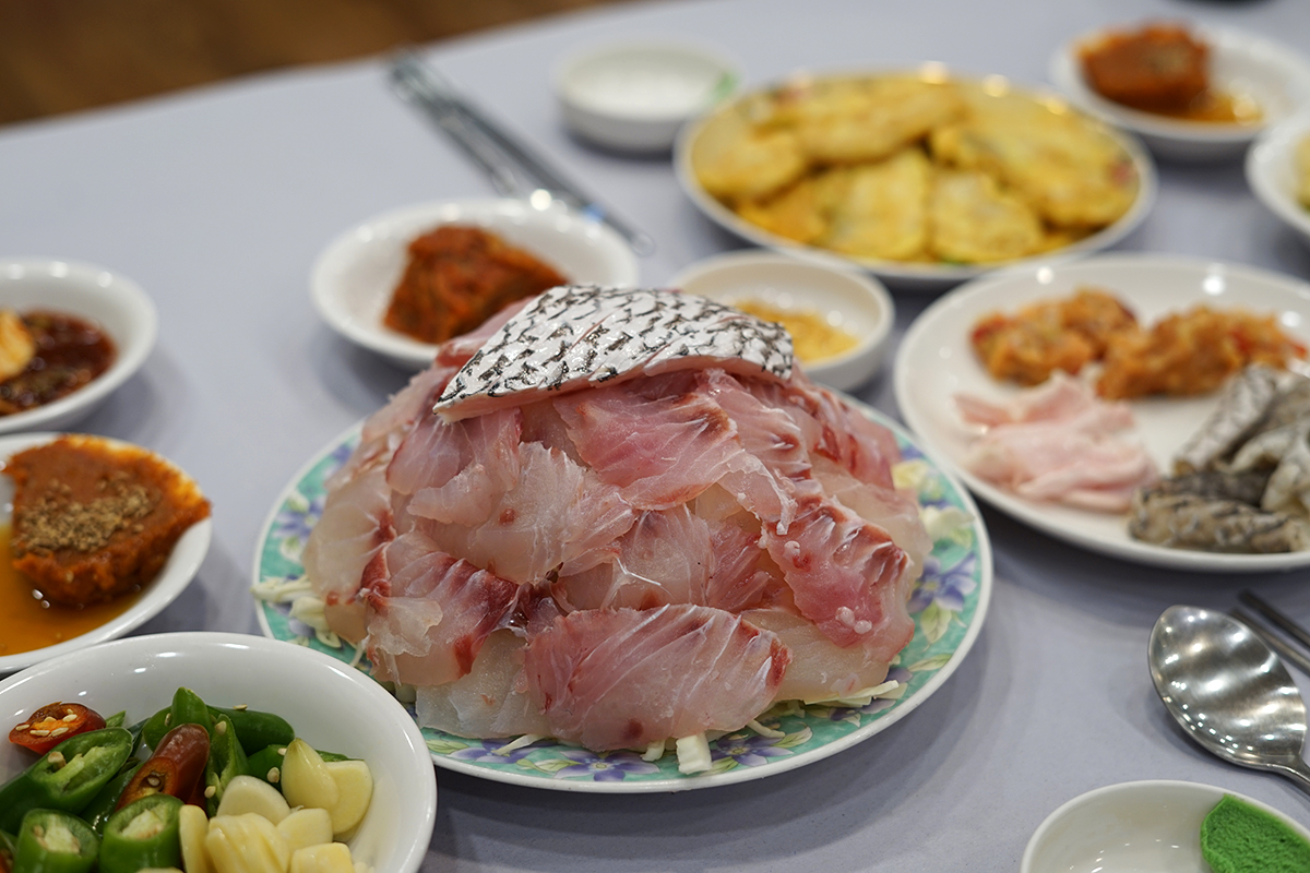 목포-먹거리-9미-민어회