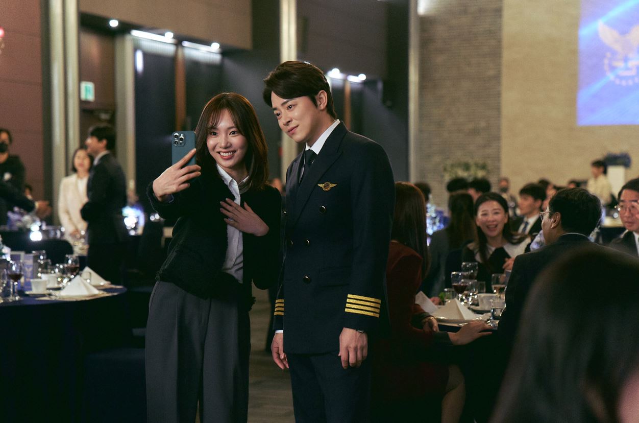 파일럿 100만 영화 정보 평점 등장인물 관객수 후기