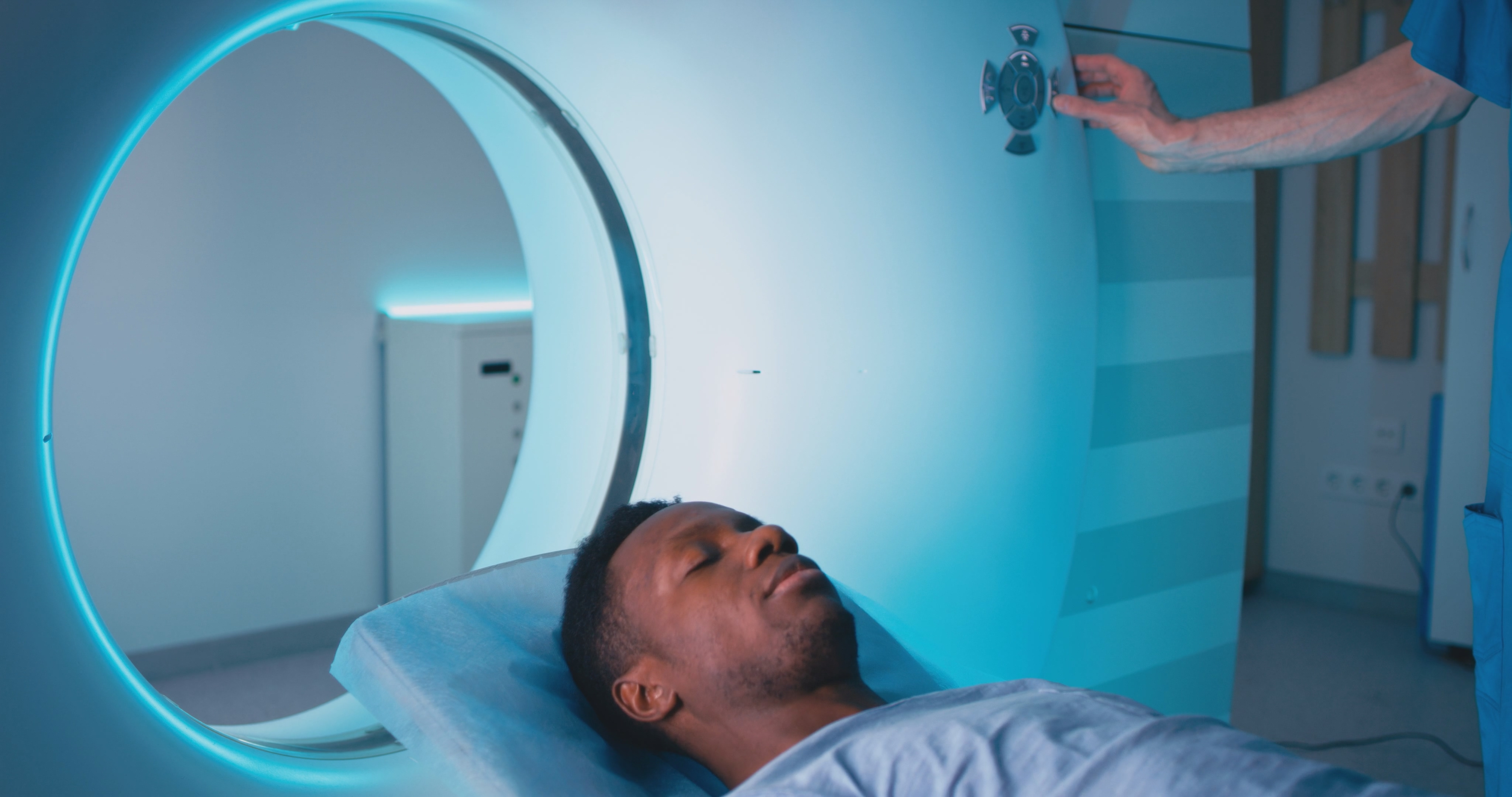 중입자치료 테마주 동반 강세, 어떤 관련주에 주목해야 할까?