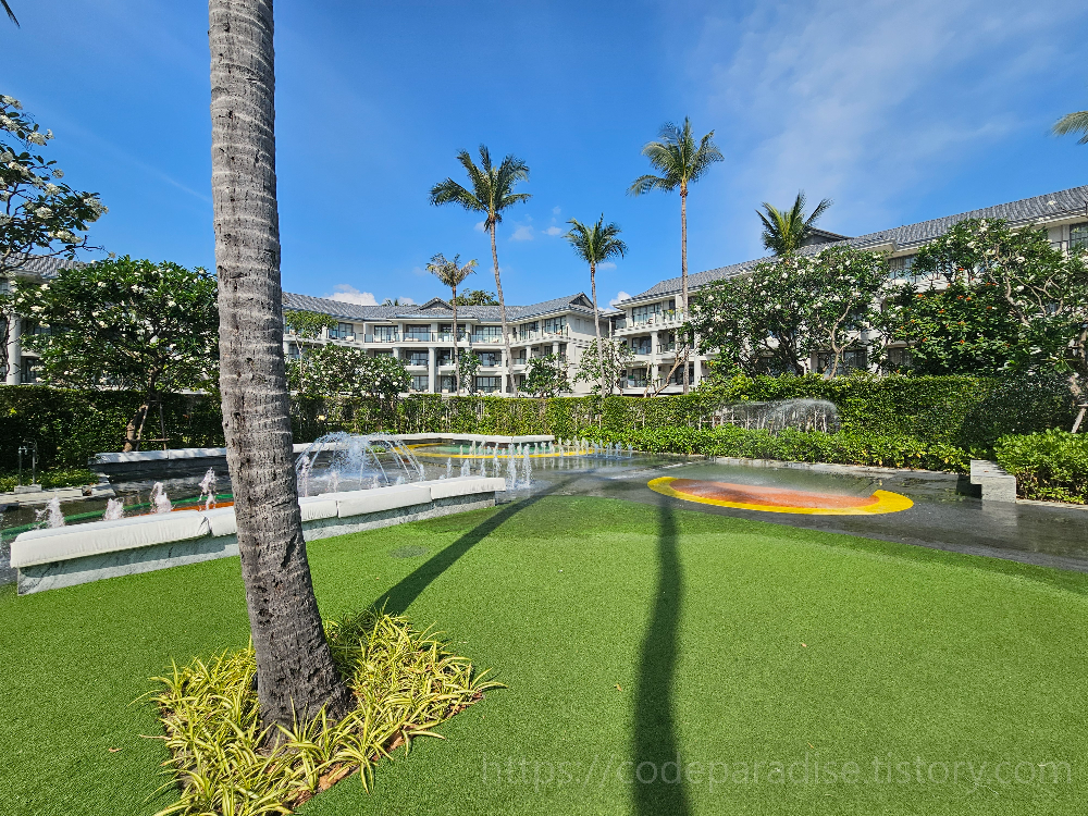 호텔 수영장 사진