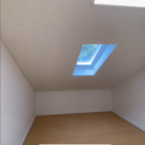 다락방, 계단으로도 올라갈수 있다