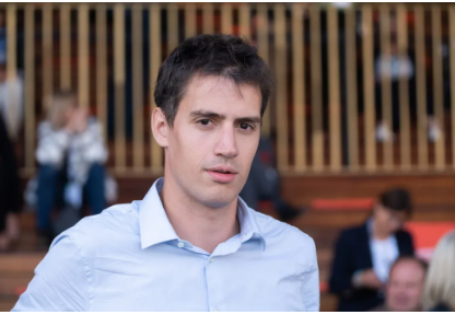 미스트랄 AI의 새로운 모델과 GPT-4의 비교(이미지출처-techcrunch)