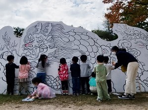 전통체험 프로그램 - 용비늘 칠하기