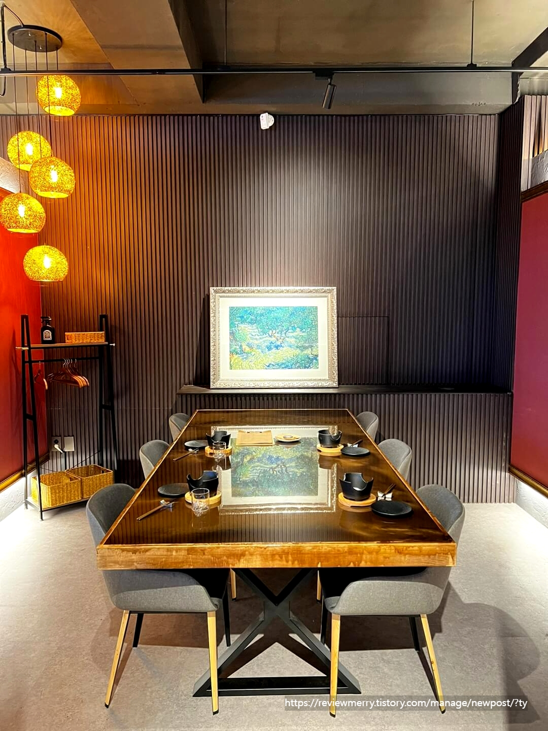 테이블 룸 사진