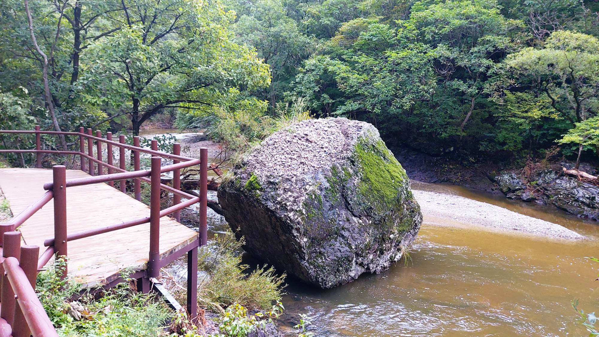 경북 청송군 주왕산 아들바위