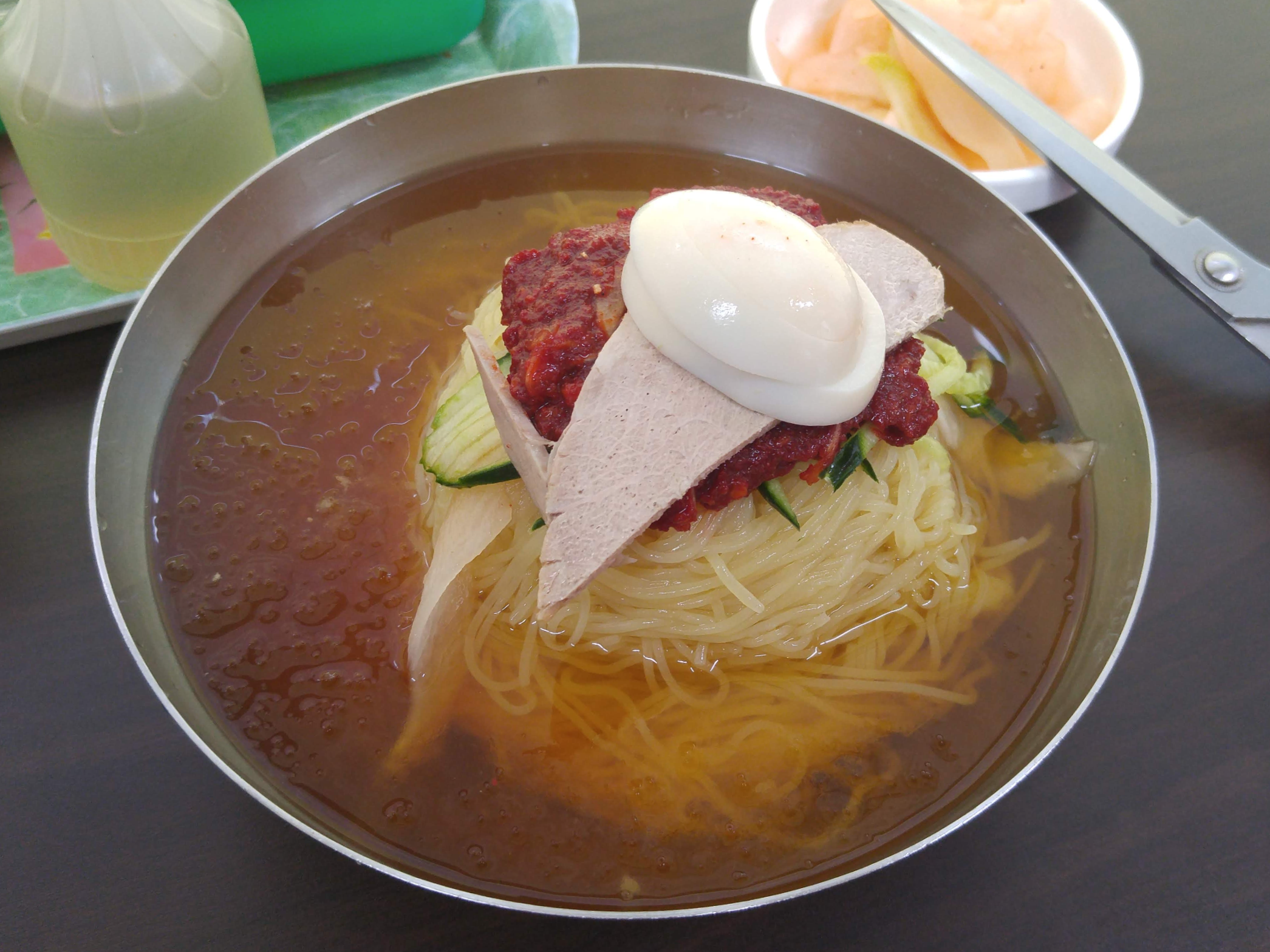 모라 사철밀면