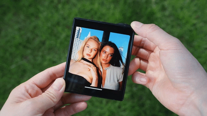 iKKO Mind One Pro 180도 회전 카메라 동작과 활용 예시