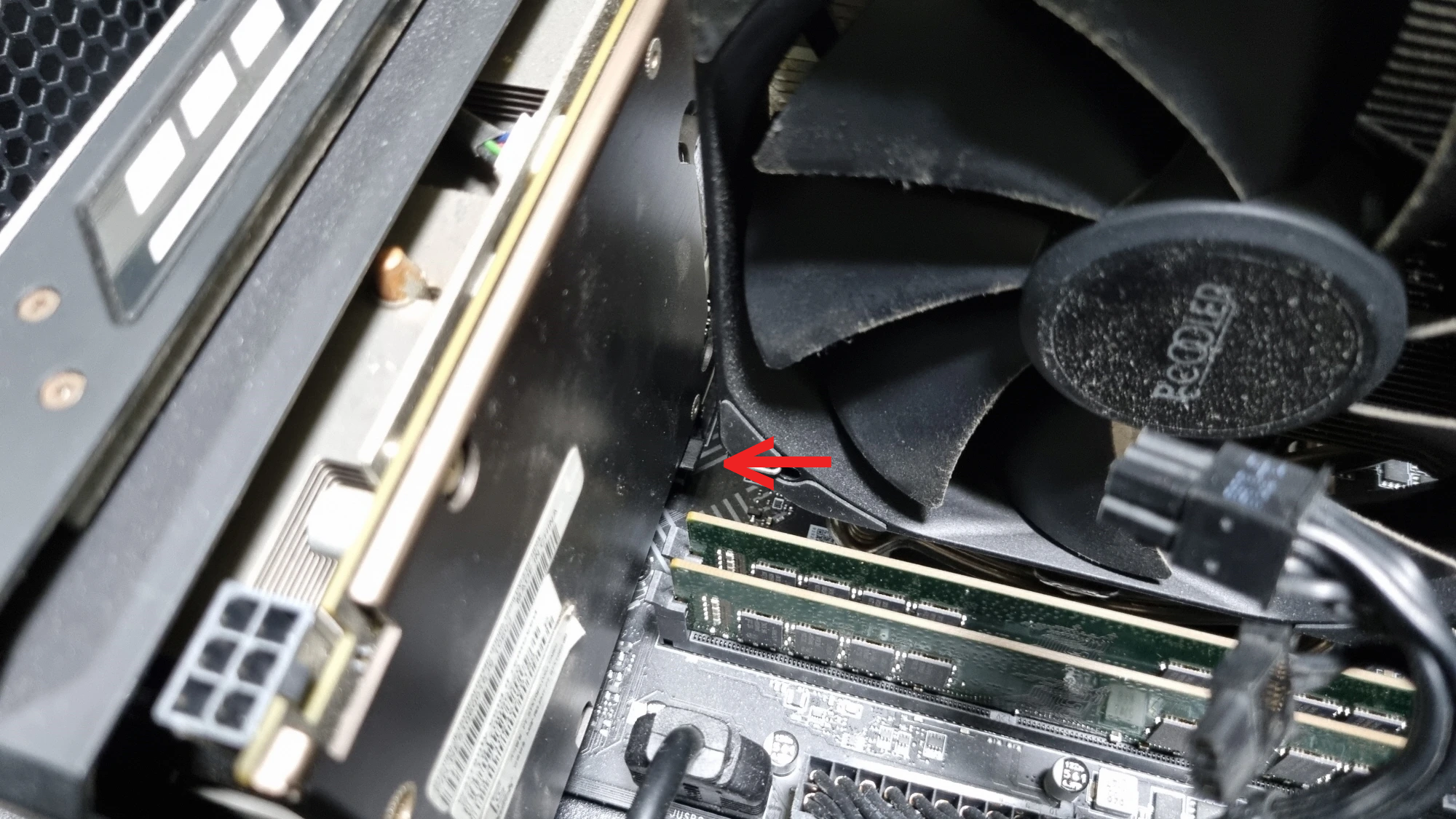 그래픽카드 고정 장치