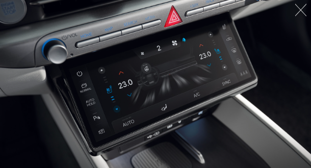 디지털 계기판 및 터치스크린: