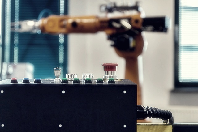 신성델타테크 주가분석