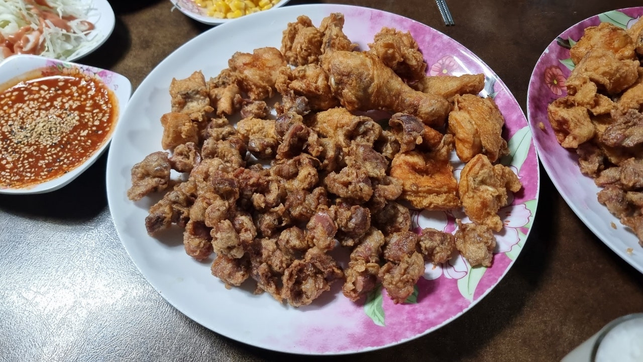 잉꼬양념통닭 치킨