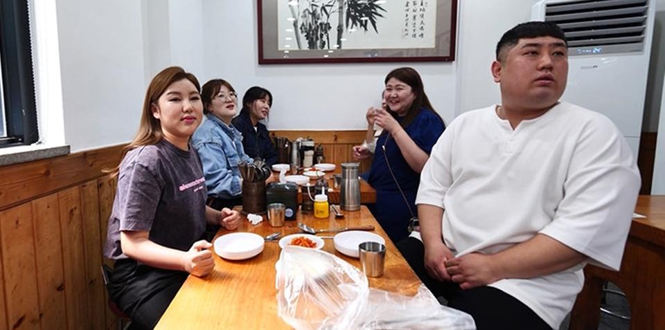 전참시 전지적참견시점 송가인 만두 쫄면 칼국수 맛있는 식당 전주 한옥마을 맛집 소개