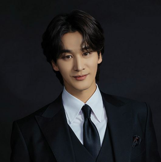 백성윤_오창석