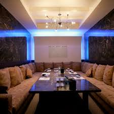 지귀연 판사 룸살롱 접대 의혹