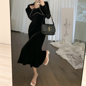 블랙투피스 벨벳 투피스 하객룩셋업 코디세트