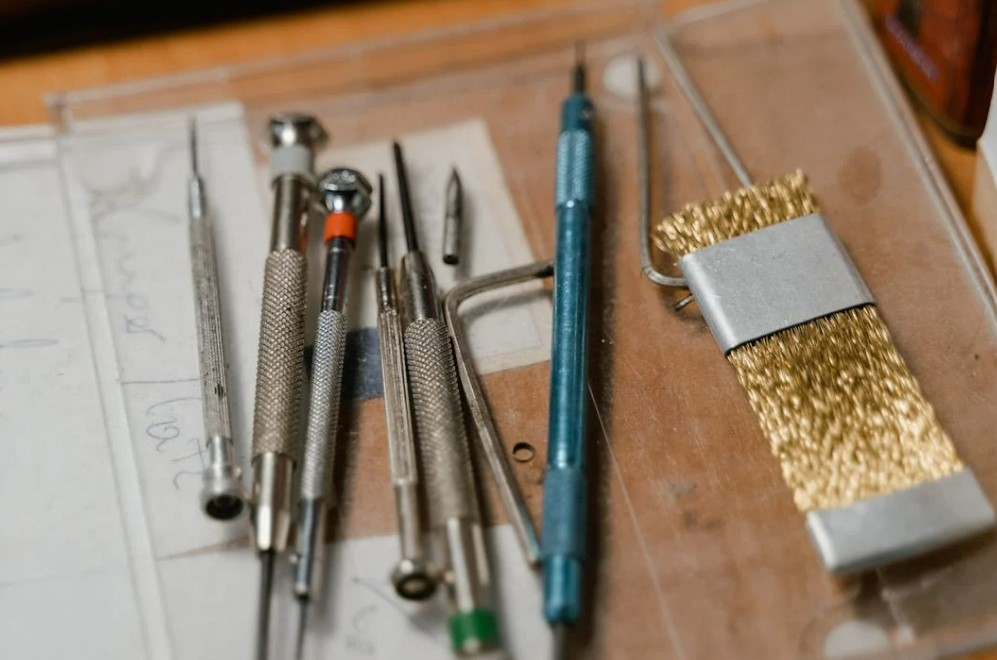 롤렉스 시계 수리 비용 완전정리 (2025년 최신)