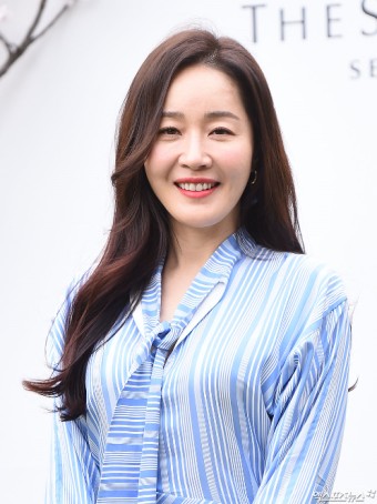 엄지원