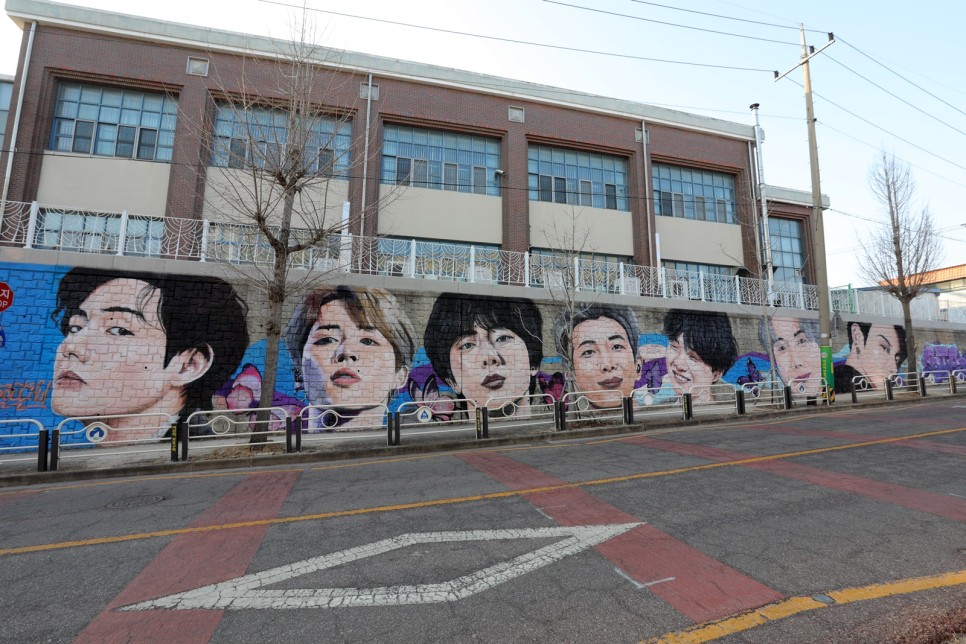 홍대 연습실 벽화 관련 사진