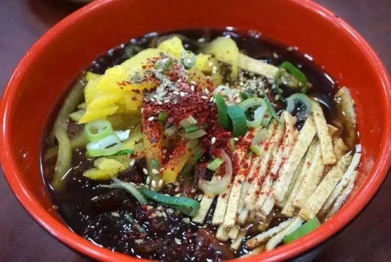 웃짜